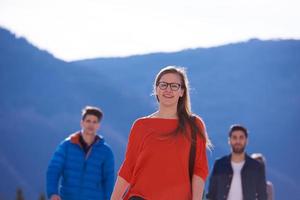 glückliche studentengruppe foto