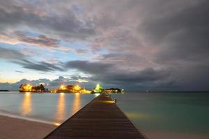 Blick auf den tropischen Strand foto