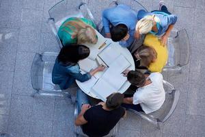 gruppe von studenten draufsicht foto