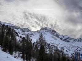 fanes berg dolomiten im winterpanorama foto