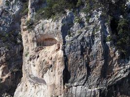 Golf von Orosei Cala Gonone Felsen Meer Klippen Sardinien Italien foto