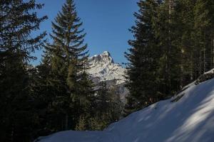 dolomiten schneepanorama gadertal armentara foto