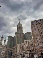 makkah, saudi-arabien, 2021 - schöne aussicht auf den makkah royal clock tower foto