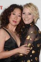 los angeles, 2. märz - sandra oh, anne heche bei der catfight-premiere in los angeles im cinefamily theater am 2. märz 2017 in los angeles, ca foto