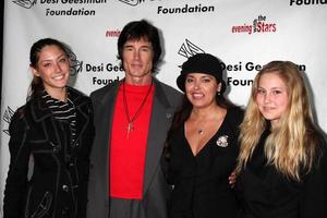 los angeles, 9. oktober, creason moss, ronn moss, devin devasquez, calee moss kommt am 9. oktober 2010 zum abend mit den stars 2010 für die desi geestman foundation foto