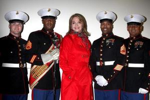 los angeles, nov 30 - marines, deidre hall bei der hollywood christmas parade 2014 auf dem hollywood boulevard am 30. november 2014 in los angeles, ca foto