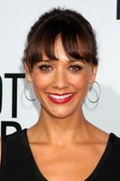 Los Angeles, 16. August - Rashida Jones kommt am 16. August 2011 in Los Angeles, ca. 16. August 2011, zur Premiere von Our Idiot Brother im Cinerama Dome Arclight Theater foto