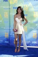 los angeles, 7. aug - selena gomez kommt am 7. august 2011 in los angeles, ca. bei den teen choice awards 2011 im gibson amphitheatre an foto