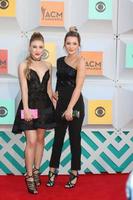 las vegas, 3. april - maddie und tae bei der 51. academy of country music awards ankunft im four seasons hotel am 3. april 2016 in las vegas, nv foto