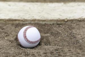 Erdhügel des Baseballkrugs foto