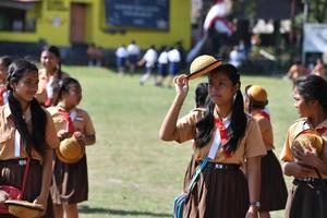 ubud, indonesien - 17. august 2016 - der unabhängigkeitstag wird im ganzen land gefeiert foto