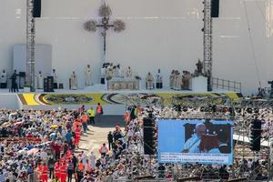 genua, italien - 27. mai 2017 - papst franziskus besucht genua für die messe in kennedy place foto