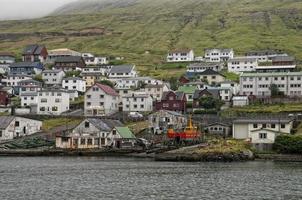 weit über dänemark kleines dorfpanorama foto