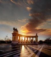 Heldenplatz mit Denkmal in Budapest, Ungarn