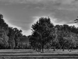 Wandern am Fluss in Westfalen foto