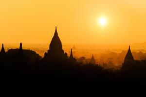 Bagan alte Pagoden in Myanmar. foto