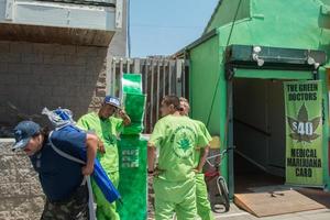 los angeles, usa - 5. august 2014 - grüne ärzte medizinisches marjuana in venice beach foto