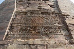 Dhamekh Stupa und Ruinen in Sarnath, Indien foto