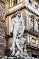 Statue Hercules und Cacus auf der Piazza della Signoria foto