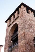 Turm der Scaligerburg Castelvecchio in Verona foto