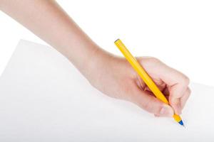 handentwürfe mit blauem stift auf blatt papier foto