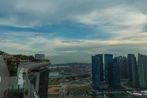 Blick auf die Skyline der Stadt Singapur foto