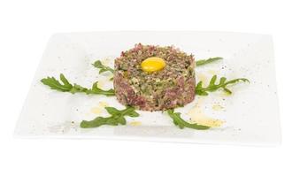 Steak Tartar mit Ei foto