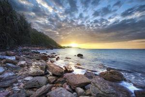 Sonnenaufgang über dem Meer foto