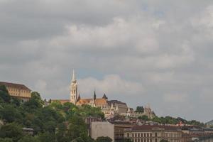 blick auf wahrzeichen in budapest foto