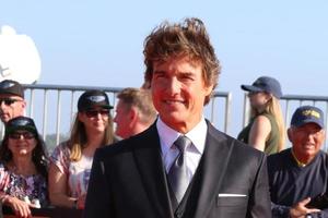 los angeles 4. mai - tom cruise at the top gun - maverick weltpremiere bei uss midway am 4. mai 2022 in san diego, ca foto