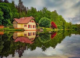 ludwigswinkel, rheinland-pfalz, deutschland, 2022 - haus am see foto