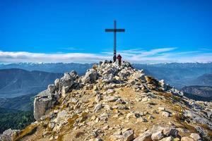 weisshorn, südtirol, italien, 2017 - berggipfel mit kreuz foto