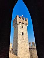 Turm einer italienischen Burg foto