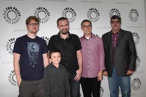 Los Angeles, 13. August - Justin Roiland, Atticus Shaffer, Maxwell Atome, Noah Z. jones, dana snyder beim disney s fish hooks paleyfest family 2011 event im paley center for media am 13. august 2011 in beverly hills, ca foto