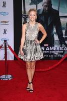 Los Angeles, 13. März - Olivia Holt bei Captain America - The Winter Soldier La Premiere im El Capitan Theatre am 13. März 2014 in Los Angeles, ca foto