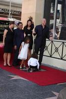 Slos Angeles, 26. August - Mutter, Stiefvater, Freundin Paloma Jimenez, Hania Riley Diesel, Vin Diesel, Vincent Diesel bei der Sternzeremonie auf dem Walk of Fame von Vin Diesel im Roosevelt Hotel am 26. August 2013 in Los Angeles, ca foto