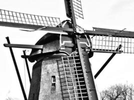 niederländische Windmühle foto