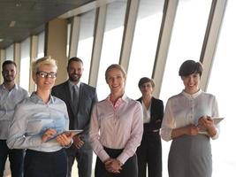 geschäftsleute gruppieren sich zusammen foto