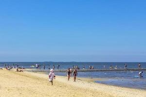 cuxhaven niedersachsen deutschland 2010 seestück strand wattwandern an der nordseeküste deutschland. foto