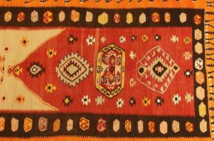 traditioneller handgemachter türkischer Teppich foto
