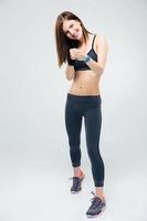 Fitness junge Frau kämpfen foto