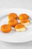 Camembert-Nuggets Nahaufnahme foto