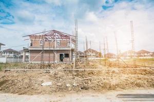 neuer Hausbau auf der Baustelle foto