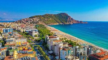 stadt alanya, antalya, 2022 berühmte stadt aus der luft und meerblick foto