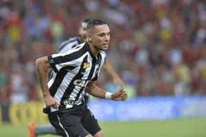 rio, brasilien - 28. märz 2018 - luiz fernando spieler im match zwischen flamengo und botafogo durch die carioca-meisterschaft im maracana-stadion foto