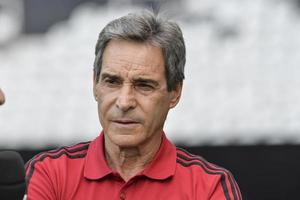 Rio, Brasilien - 3. März 2018 - Carpegiani-Trainer im Match zwischen Flamengo und Botafogo bei der Carioca-Meisterschaft im Nilton-Santos-Stadion foto