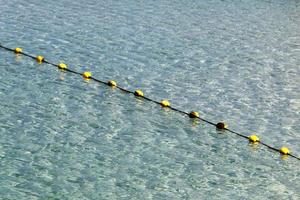 sandstrand am mittelmeer im norden israels. foto