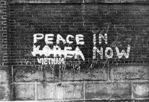 Frieden jetzt Graffiti foto