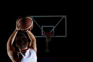 Basketballspieler in Aktion foto