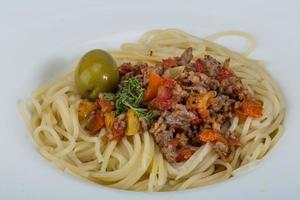 Pasta Bolognese in einer Schüssel foto